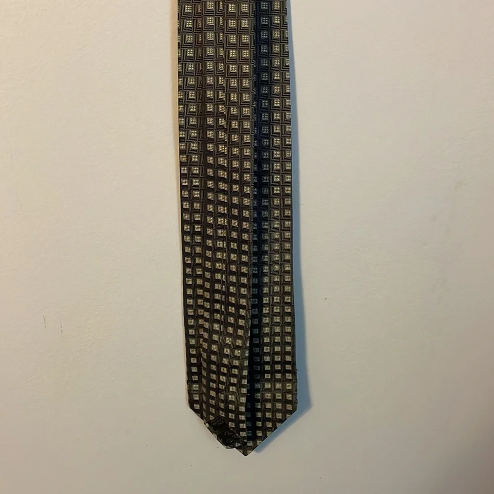 Versace Gray Silver Geometric Design Medusa Head Logo Silk Tie